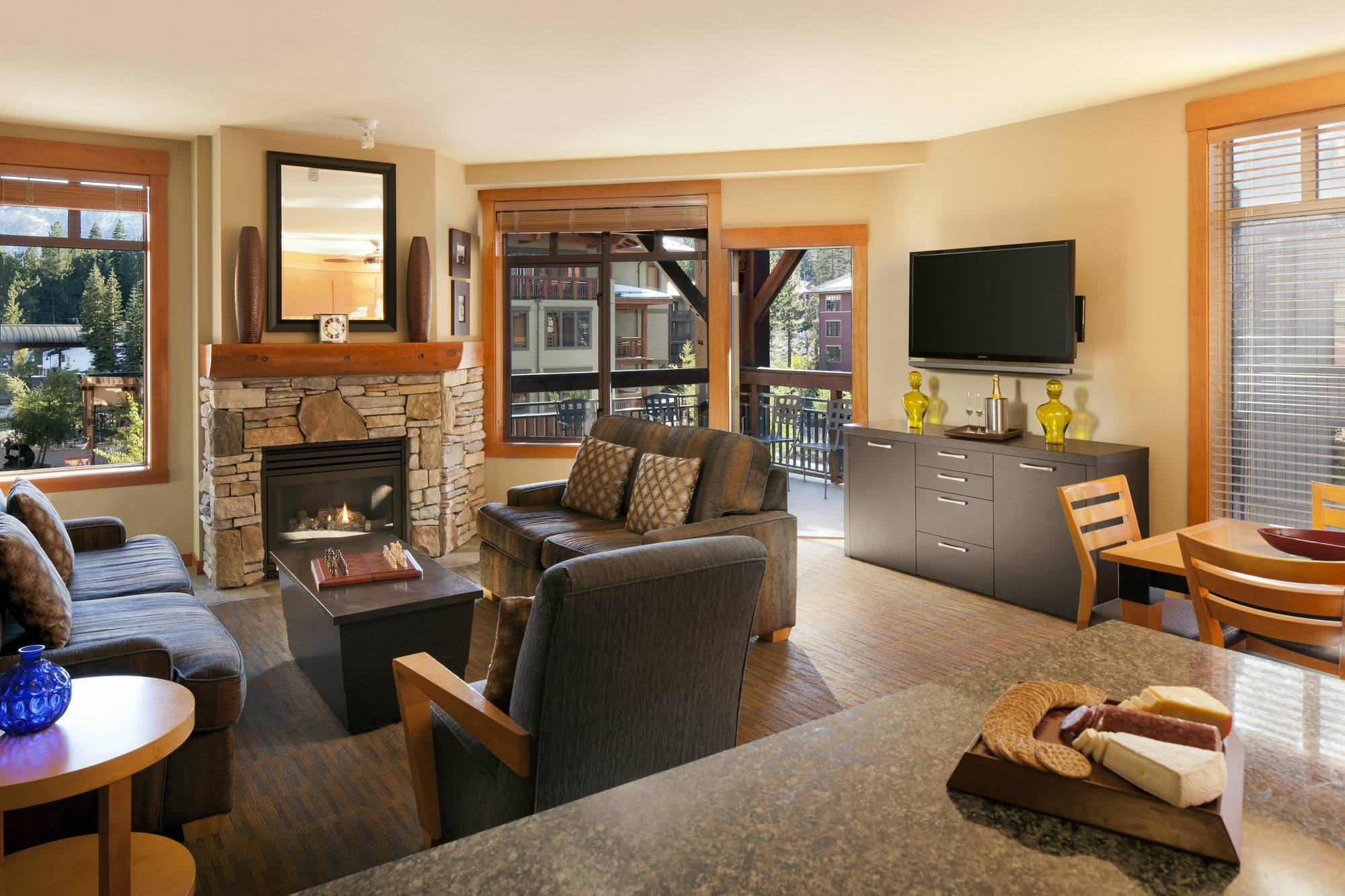 The Village Lodge Mammoth Lakes Exterior photo